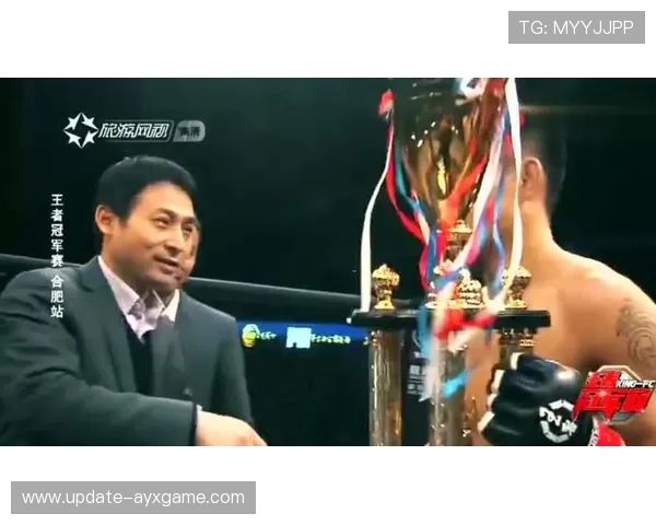 国际拳击赛:中国选手 TKO 对手